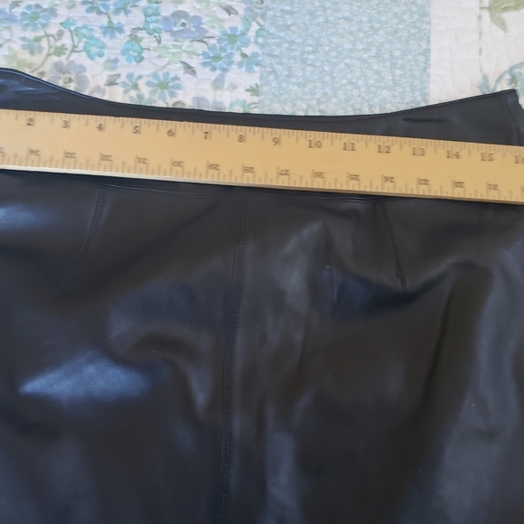 Leather Mini Skirt Jaclyn Smith ECU - Picture 7 of 8